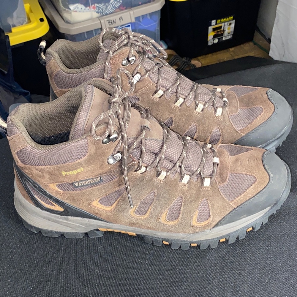 Propet  MENS size‎ 14XX(EEEEE)Brown and Gray Athletic Hiking Shoes CLEAN EUC
